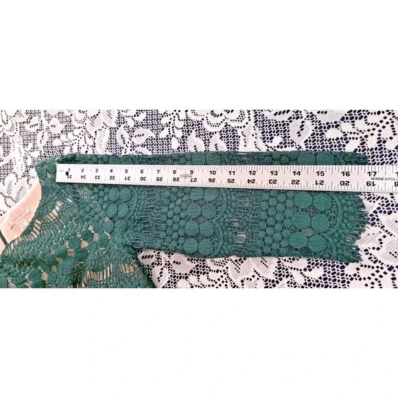 DB established 1962 Dress 4 Green Lace Overlay Tan Lining 3/4 Sleeve Back Zipper - Picture 9 of 10